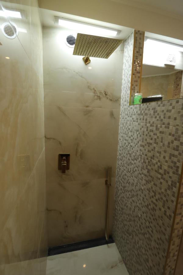 Cosmos Appartement Ternopil Buitenkant foto